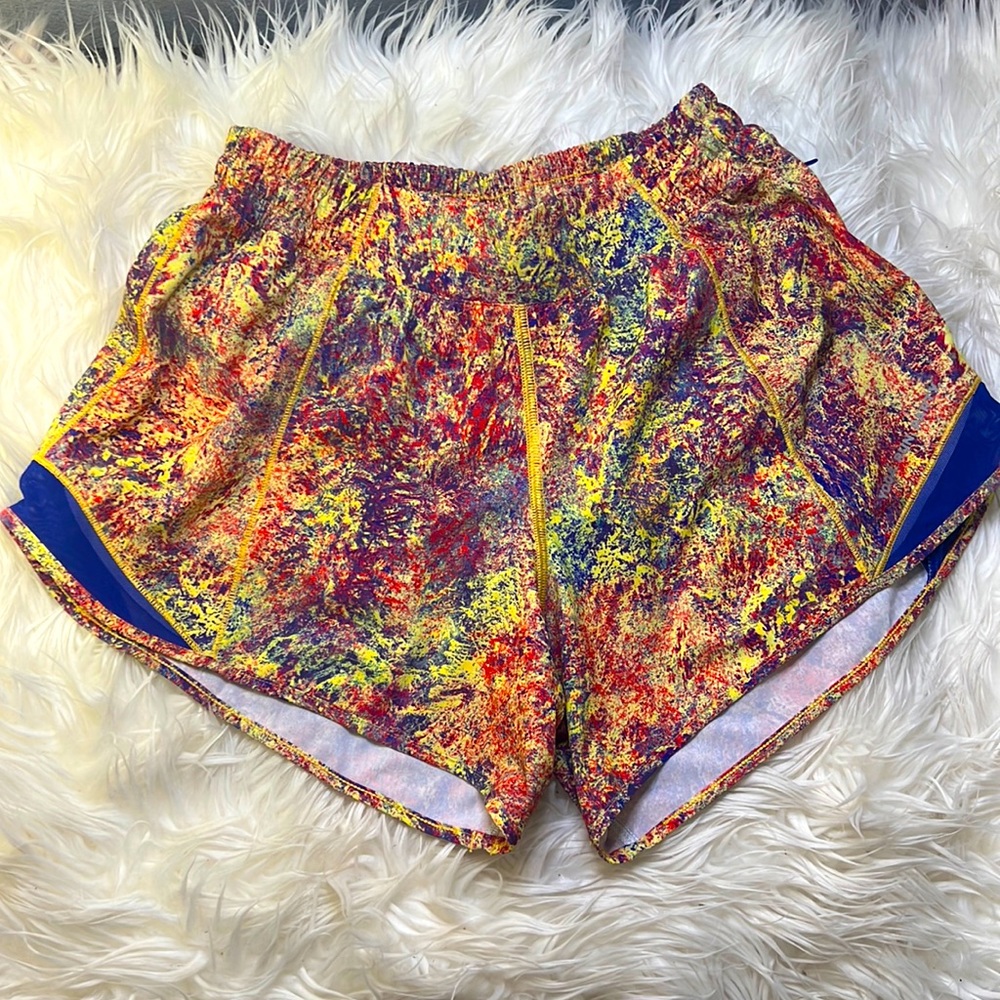 Lululemon Hotty hot shorts size 6